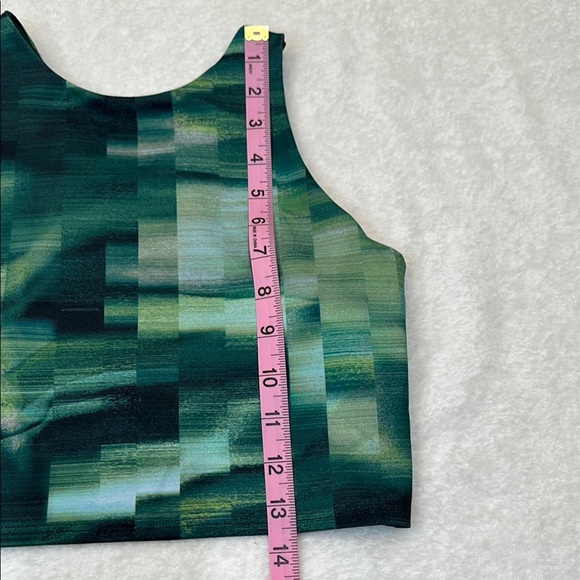 Athleta Green Fitted Crop Tank Top - Picture 3 of 12